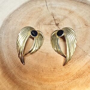 1980s Vintage Gold Tone Wing Earrings